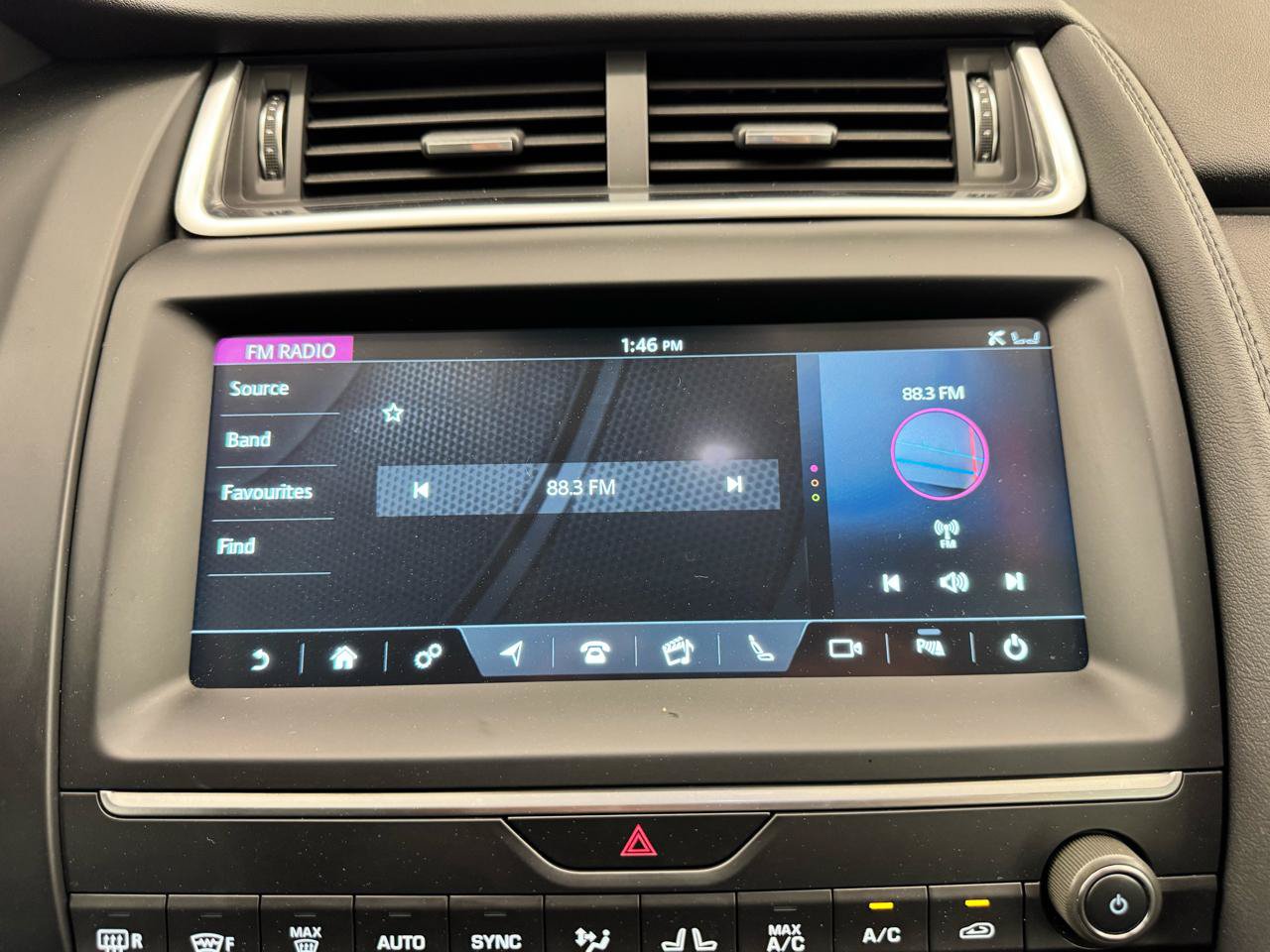 Used 2020 Jaguar E-PACE AWD/4WD image 36