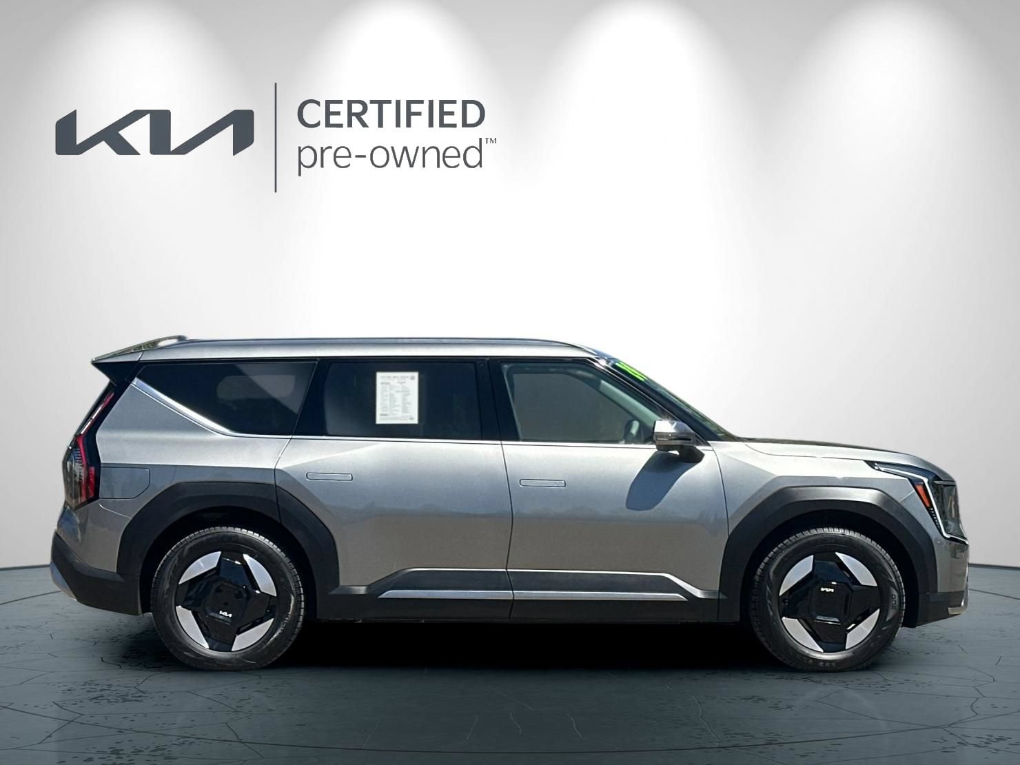 Certified 2024 Kia EV9 Wind AWD/4WD image 3
