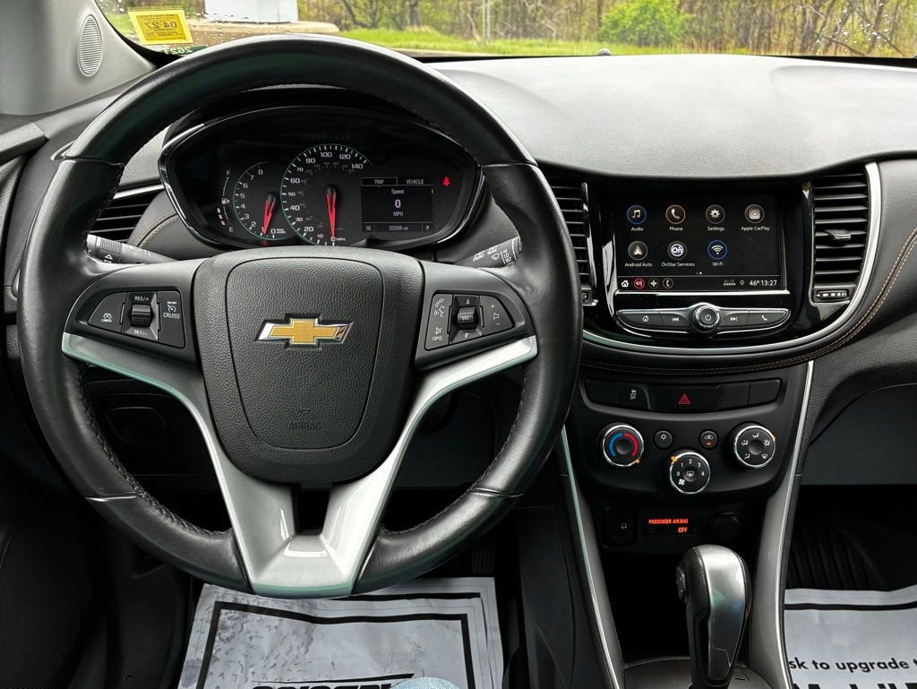 Used 2019 Chevrolet Trax LT w/ LT Convenience Package FWD image 19