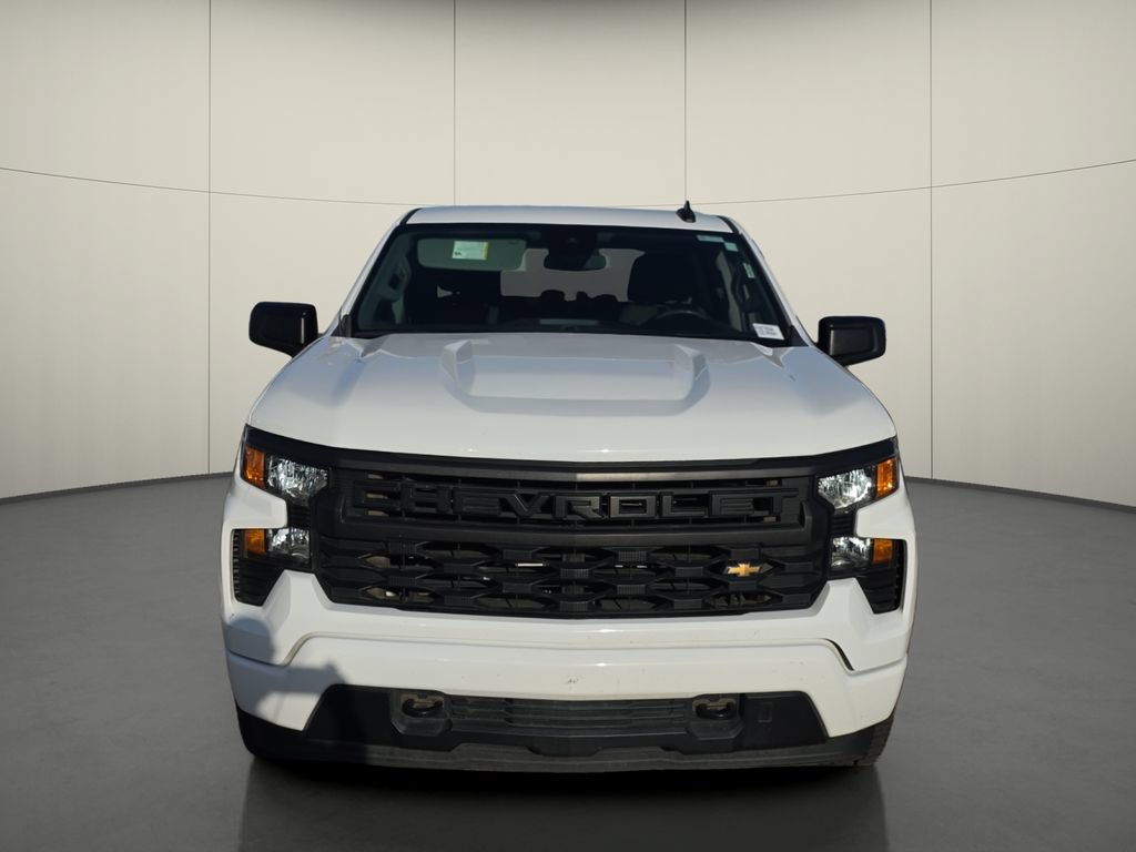 Used 2023 Chevrolet Silverado 1500 Custom AWD/4WD image 2