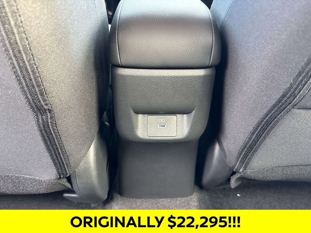 Used 2025 Nissan Versa SV w/ Trunk Package image 12