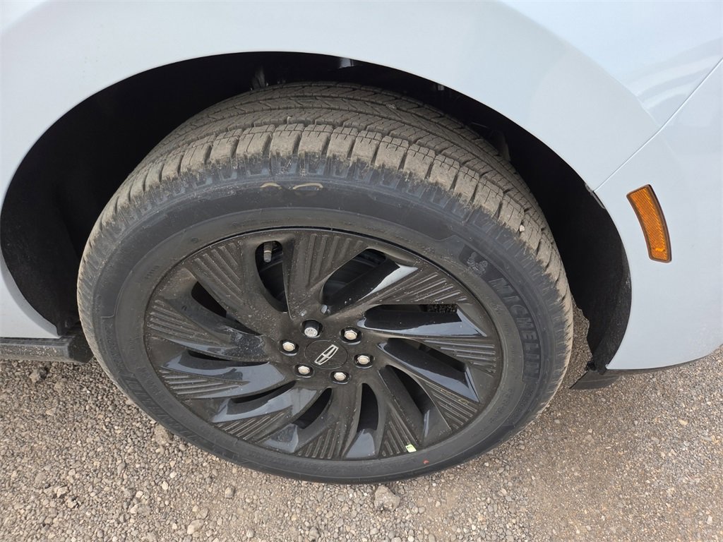 New 2026 Lincoln Navigator L Reserve w/ Jet Appearance Package image 7