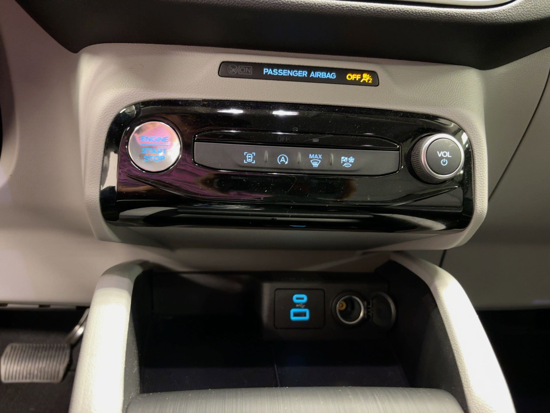 Used 2023 Ford Escape Active w/ Tech Pack #1 image 17