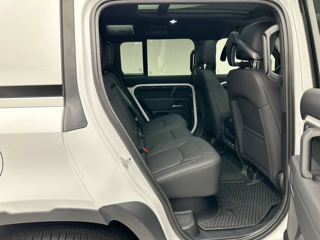 Certified 2025 Land Rover Defender 110 S AWD/4WD image 6