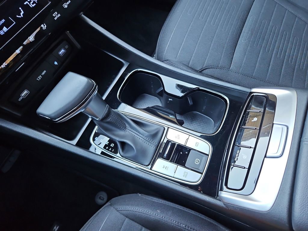 Used 2022 Hyundai Santa Cruz SEL Premium image 18