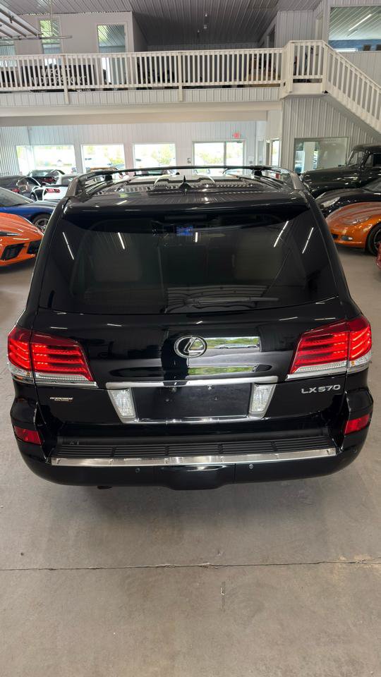 Used 2013 Lexus LX 570 4WD image 11