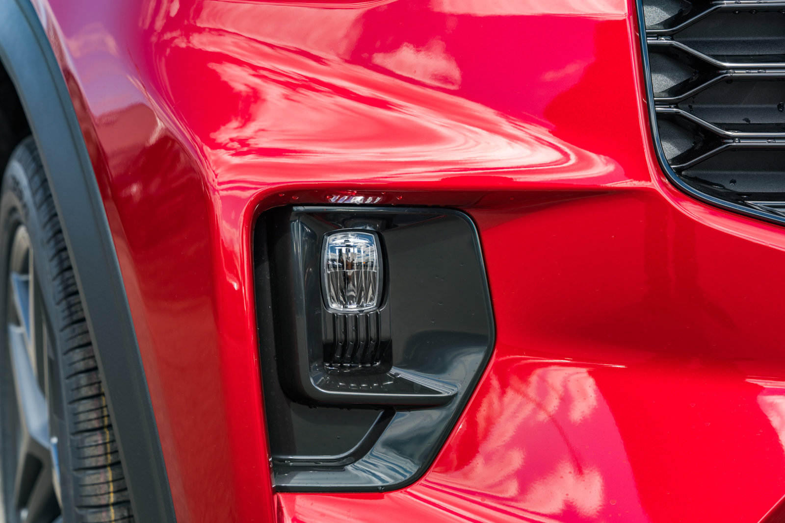 New 2026 Ford Explorer ST-Line w/ ST-Line Street Pack image 14