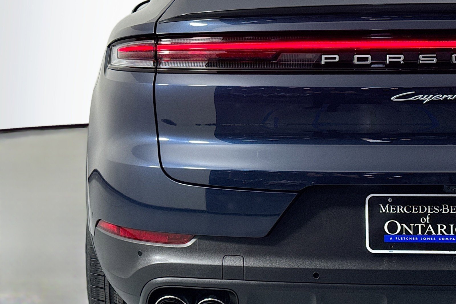 Used 2025 Porsche Cayenne Coupe image 15