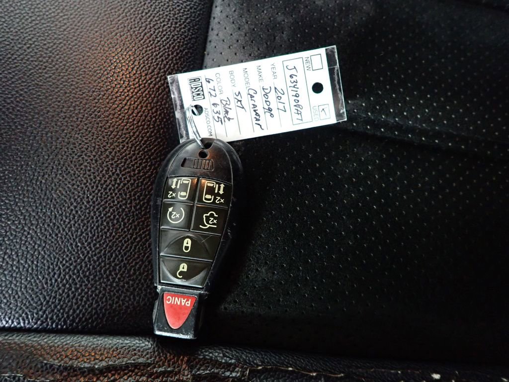 Used 2017 Dodge Grand Caravan SXT image 49
