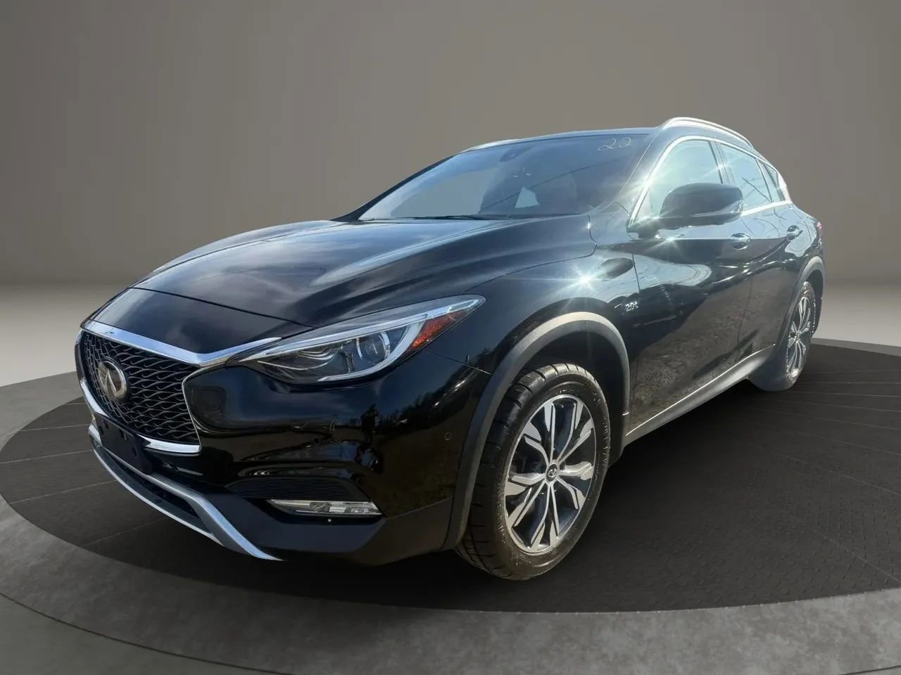 Used 2018 INFINITI QX30 AWD w/ Dark Wood Package image 1