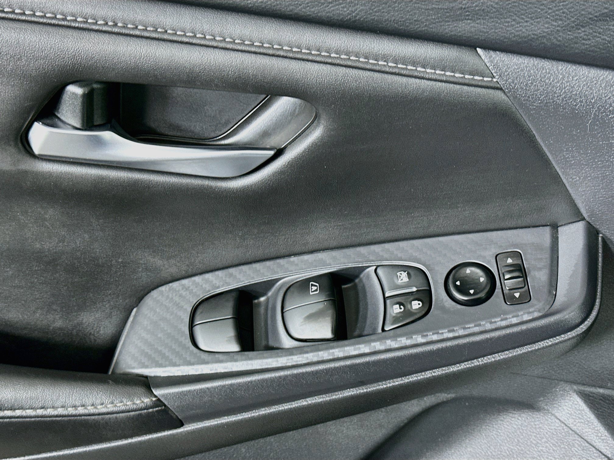 Used 2023 Nissan Sentra SV w/ All-Weather Package FWD image 15