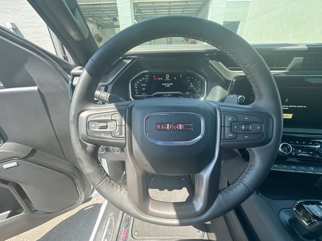 Used 2024 GMC Sierra 1500 AT4 w/ Technology Package AWD/4WD image 16