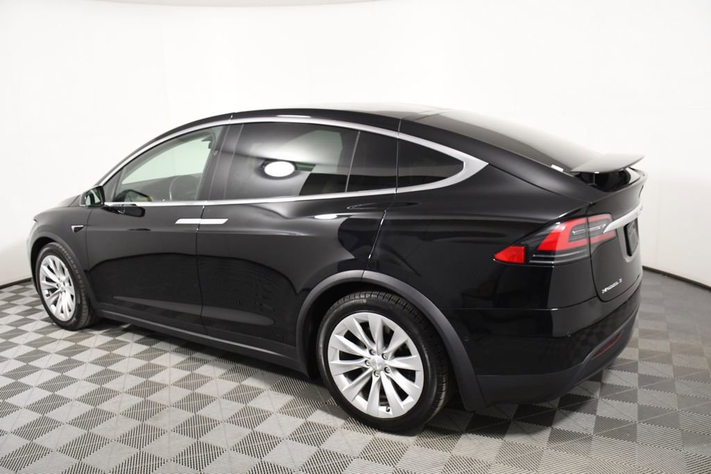 Used 2019 Tesla Model X Long Range AWD/4WD image 3