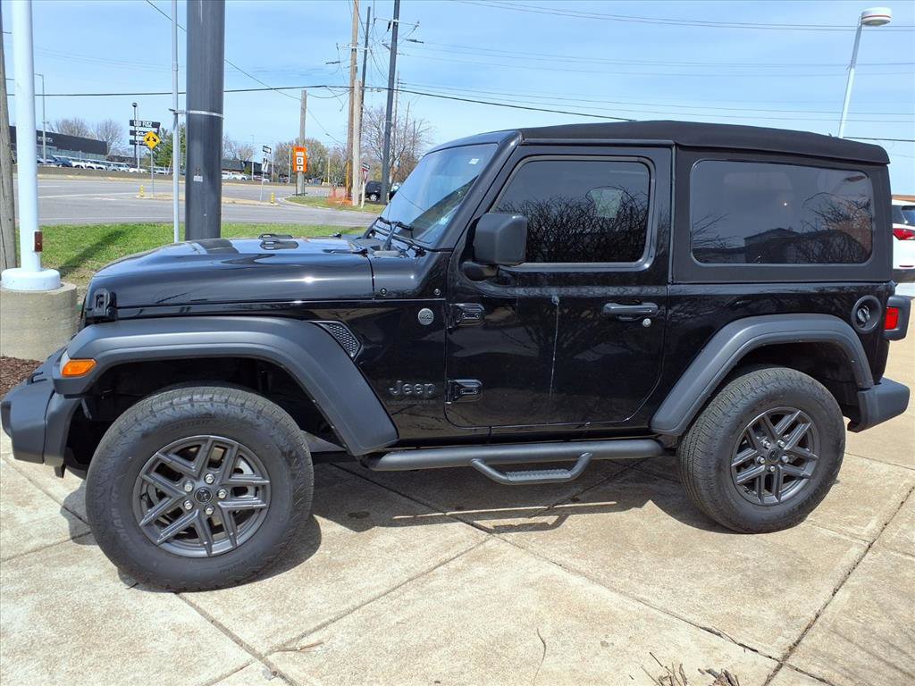 Used 2024 Jeep Wrangler Sport S image 27