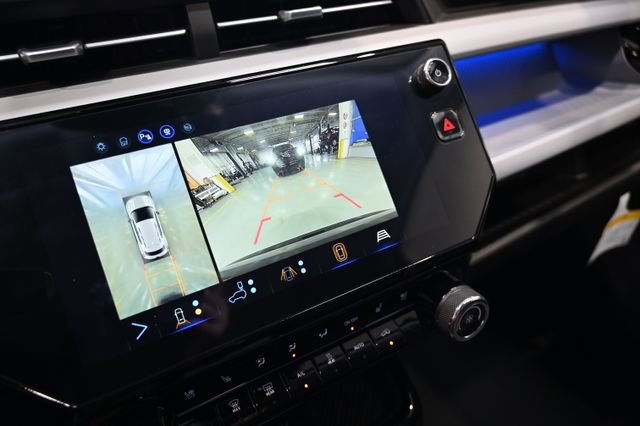 New 2027 Chevrolet Bolt RS w/ Technology Package FWD image 17