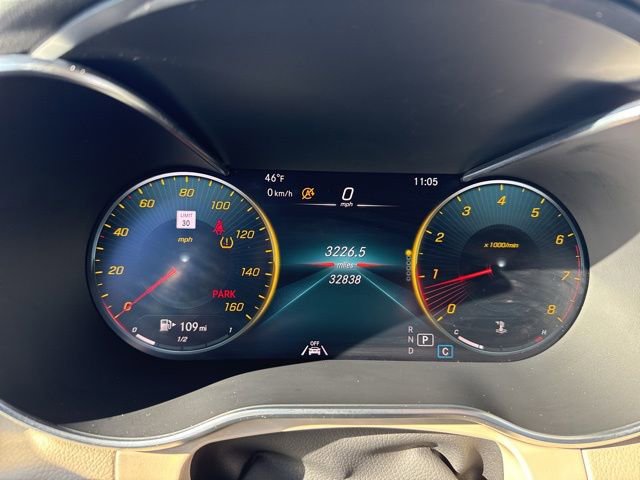 Used 2022 Mercedes-Benz GLC 300 4MATIC image 11