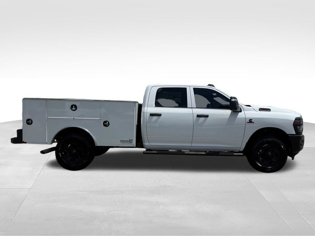 New 2026 RAM 3500 Tradesman AWD/4WD image 27