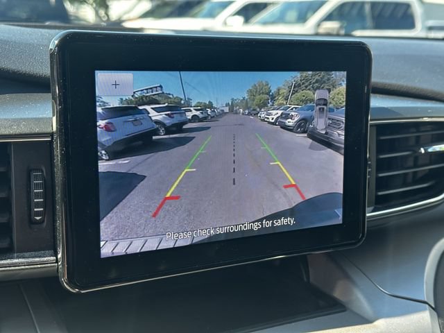 Certified 2023 Ford Explorer XLT w/ Equipment Group 202A AWD/4WD image 22