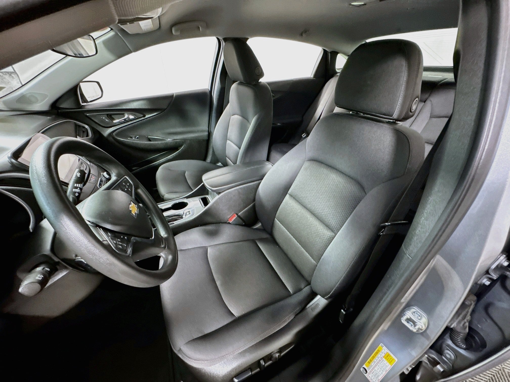Used 2025 Chevrolet Malibu LT FWD image 14
