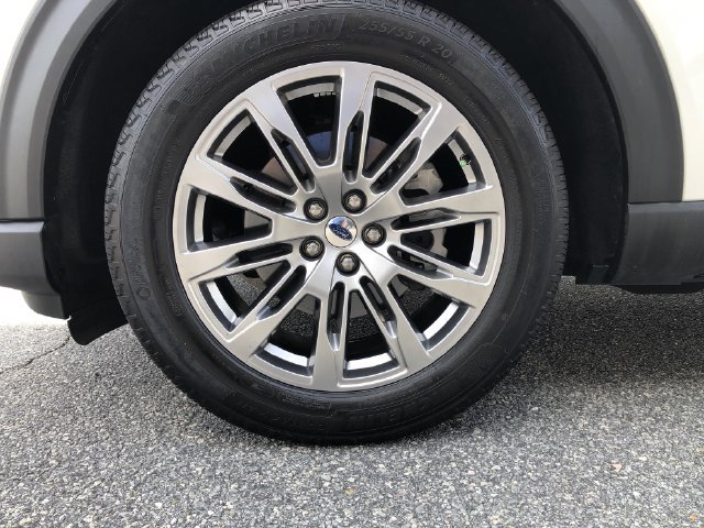 Used 2025 Ford Explorer Platinum RWD image 10