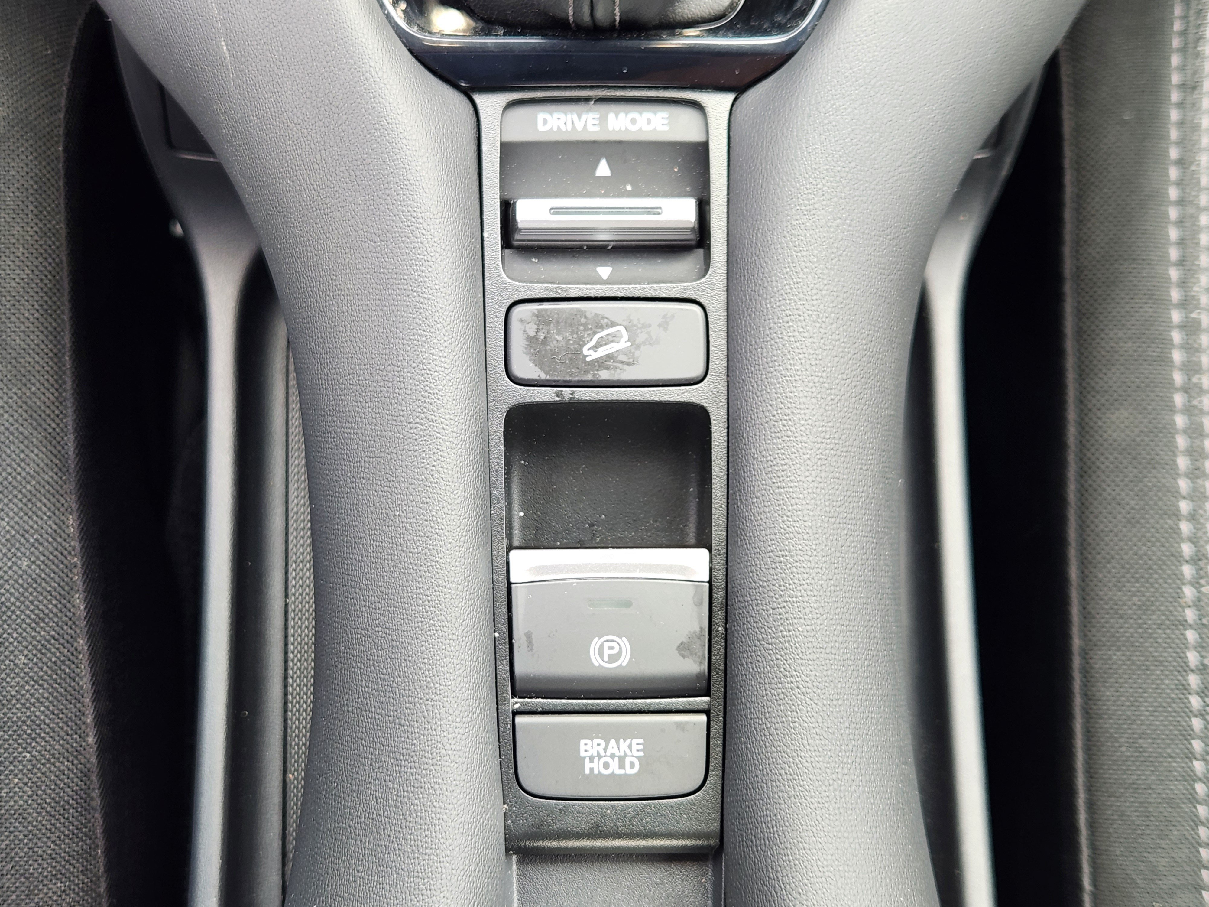 Certified 2024 Honda HR-V LX image 21