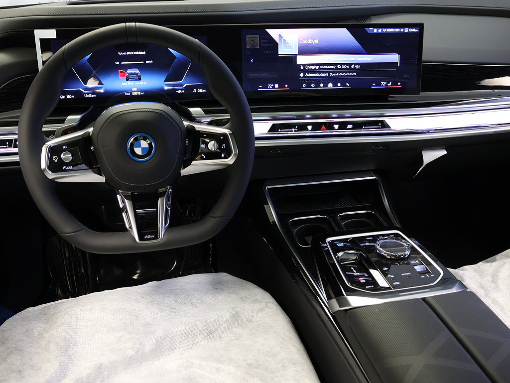 Used 2026 BMW i7 xDrive60 w/ Executive Package AWD/4WD image 18