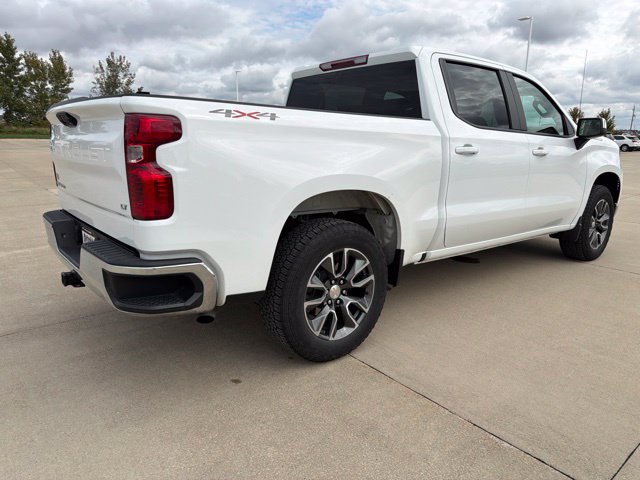 Used 2025 Chevrolet Silverado 1500 LT AWD/4WD image 6