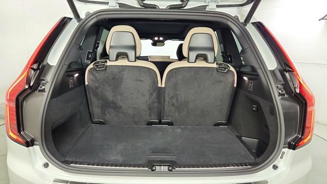 New 2026 Volvo XC90 B6 Plus w/ Protection Package Premier AWD/4WD image 41