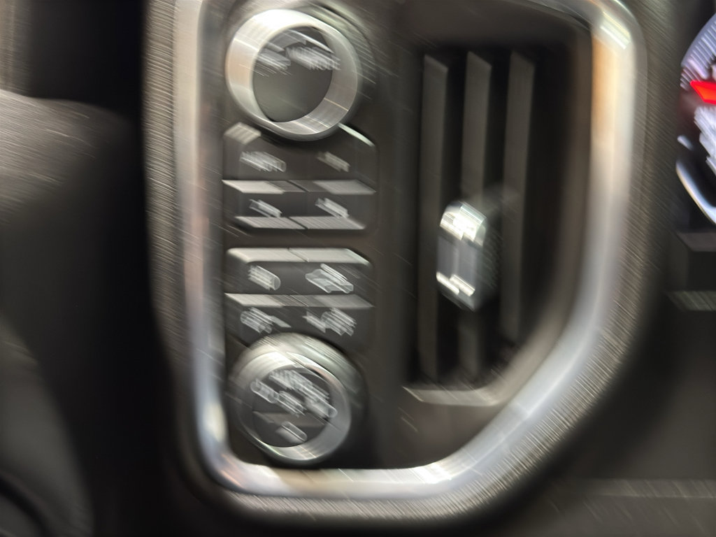 Used 2021 Chevrolet Silverado 1500 LTZ w/ Z71 Off-Road Package AWD/4WD image 32