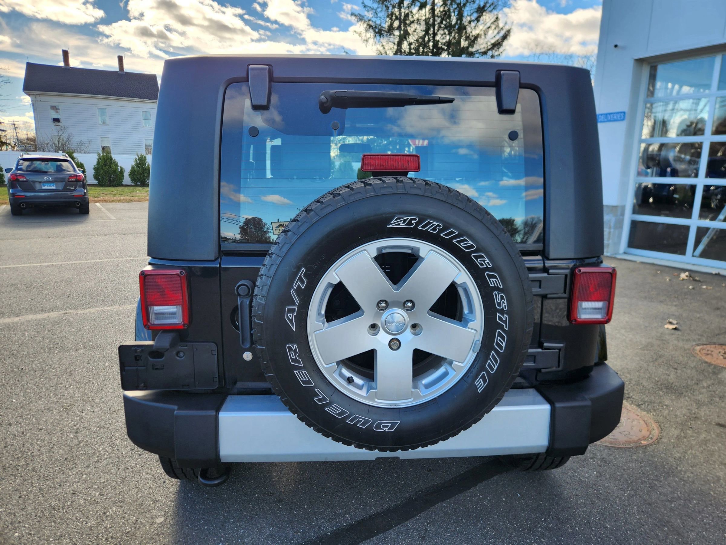 Used 2010 Jeep Wrangler Sahara w/ Dual Top Group image 10
