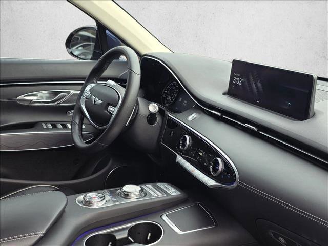 Used 2022 Genesis GV70 2.5T w/ Advanced Package image 12