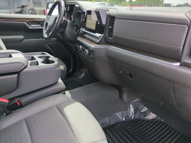 Used 2022 Chevrolet Silverado 1500 LT AWD/4WD image 40