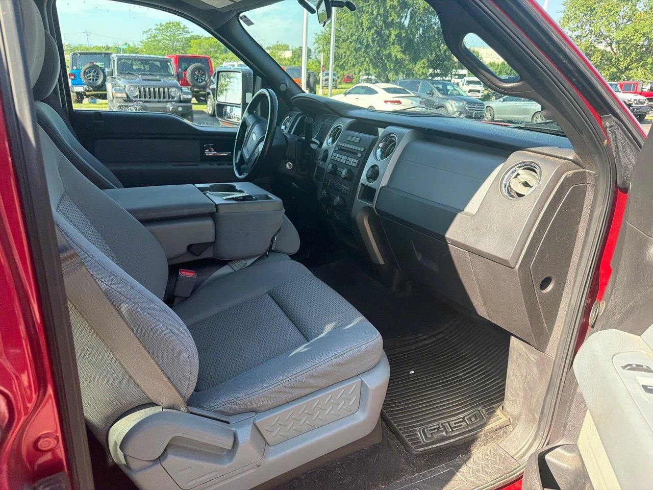 Used 2012 Ford F150 XLT w/ XLT Chrome Pkg AWD/4WD image 17