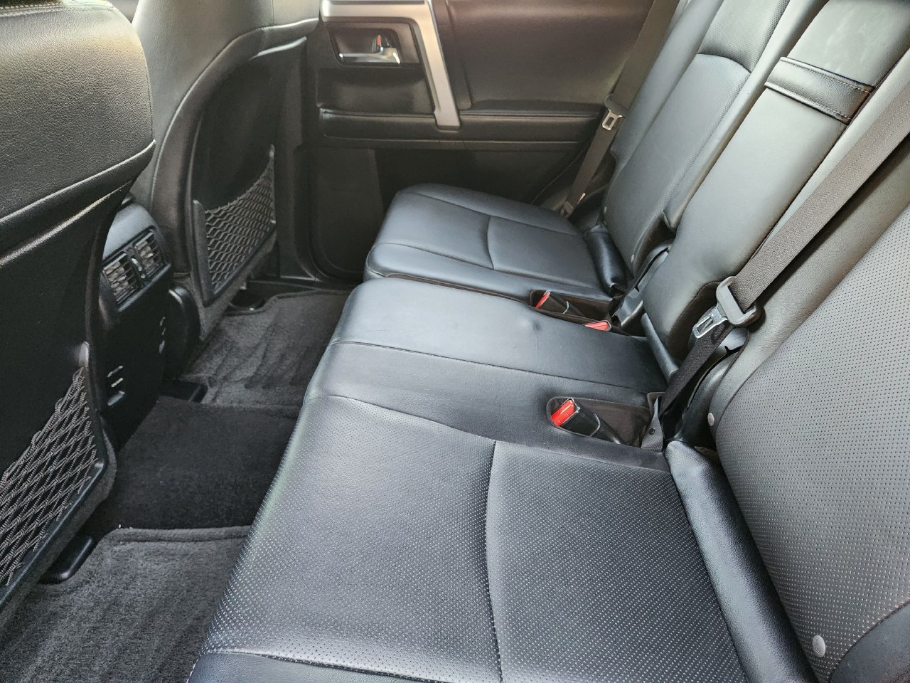 Used 2017 Toyota 4Runner Limited AWD/4WD image 29