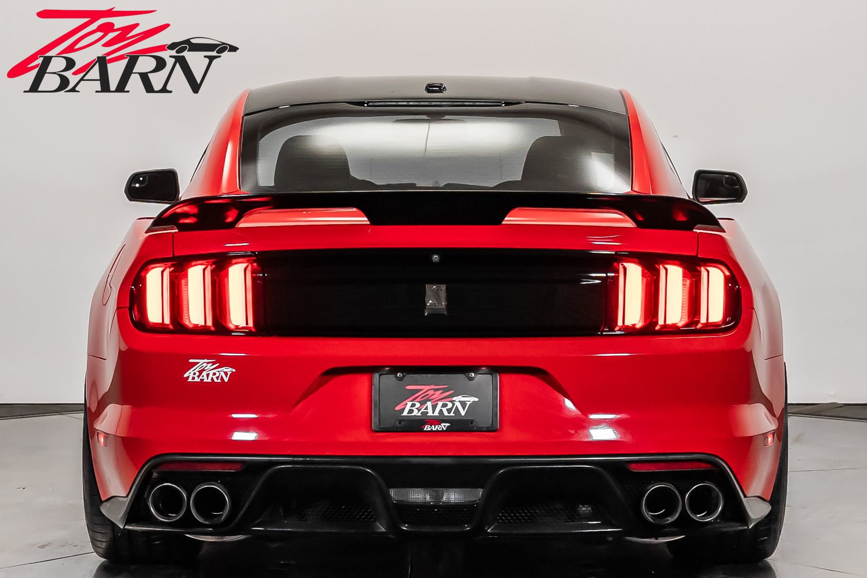 Used 2016 Ford Mustang Shelby GT350 w/ Technology Package image 4