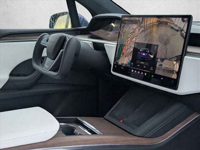 Used 2022 Tesla Model X image 19