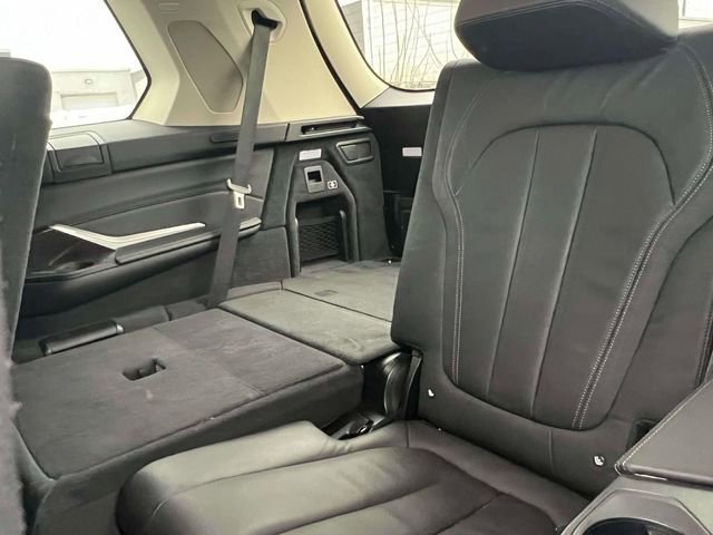Used 2019 BMW X7 xDrive40i w/ Premium Package image 16