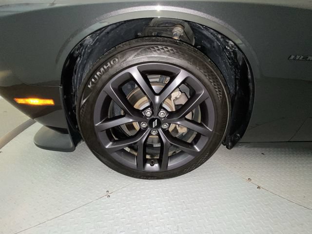 Used 2019 Dodge Challenger R/T w/ Blacktop Package RWD image 10