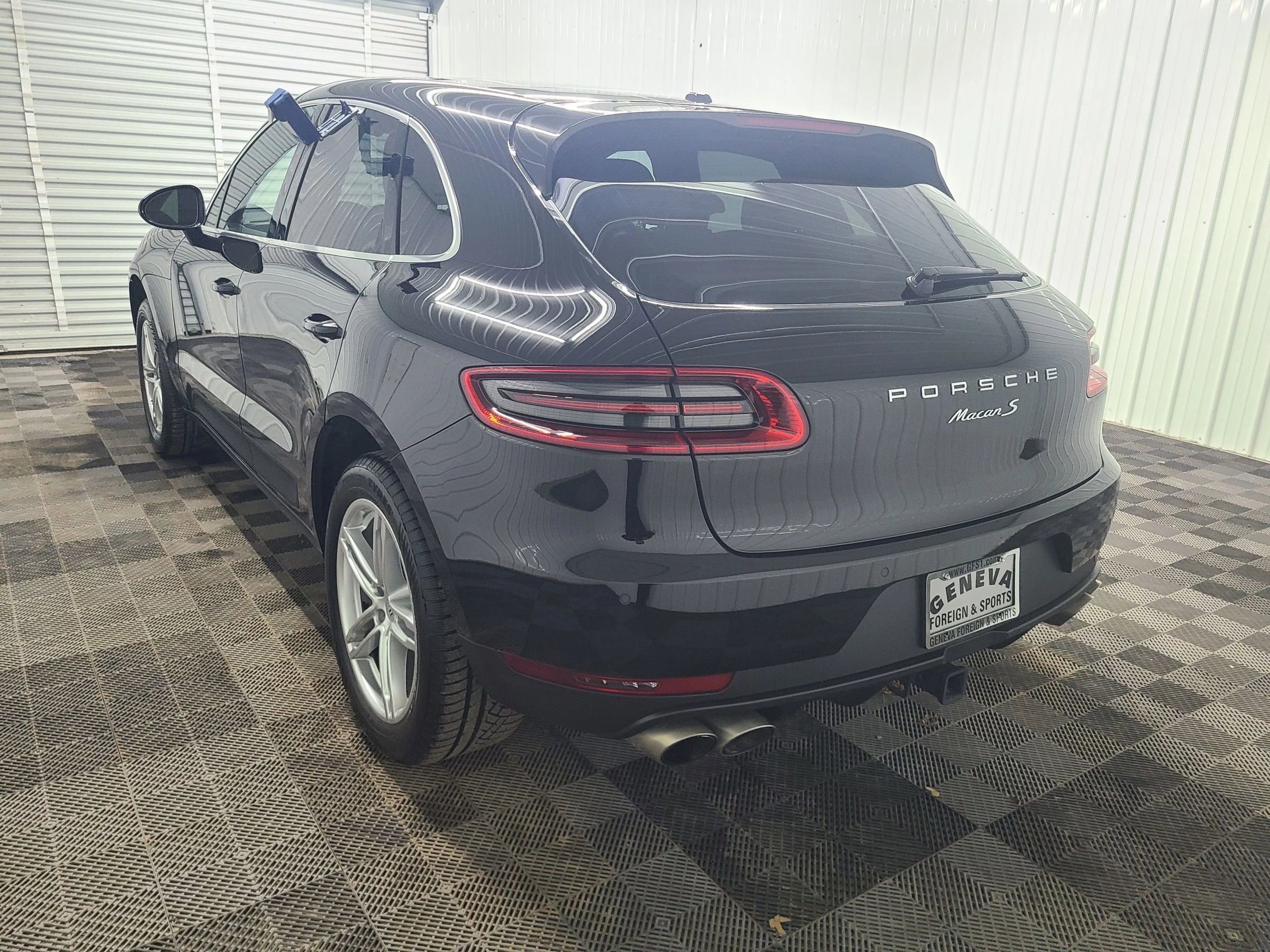Used 2015 Porsche Macan S w/ Premium Package Plus image 10
