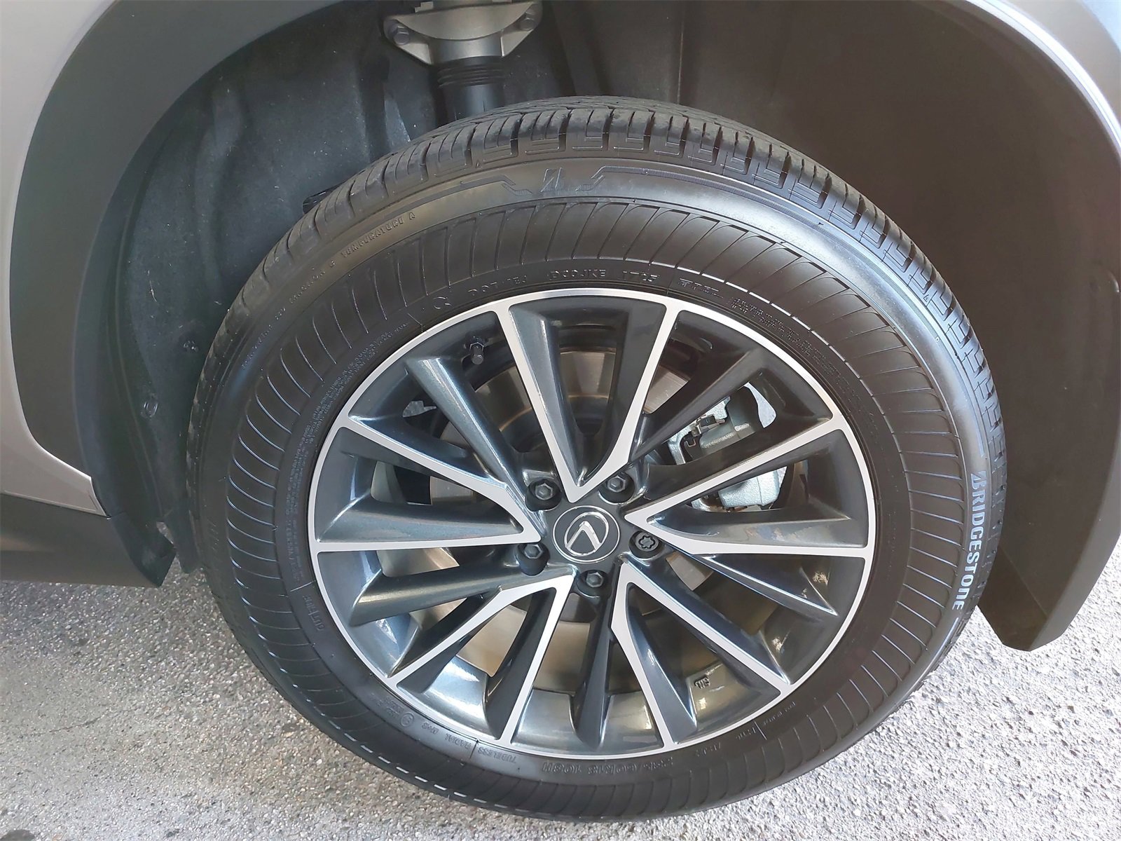 Used 2025 Lexus NX 350h AWD w/ Premium Package image 38