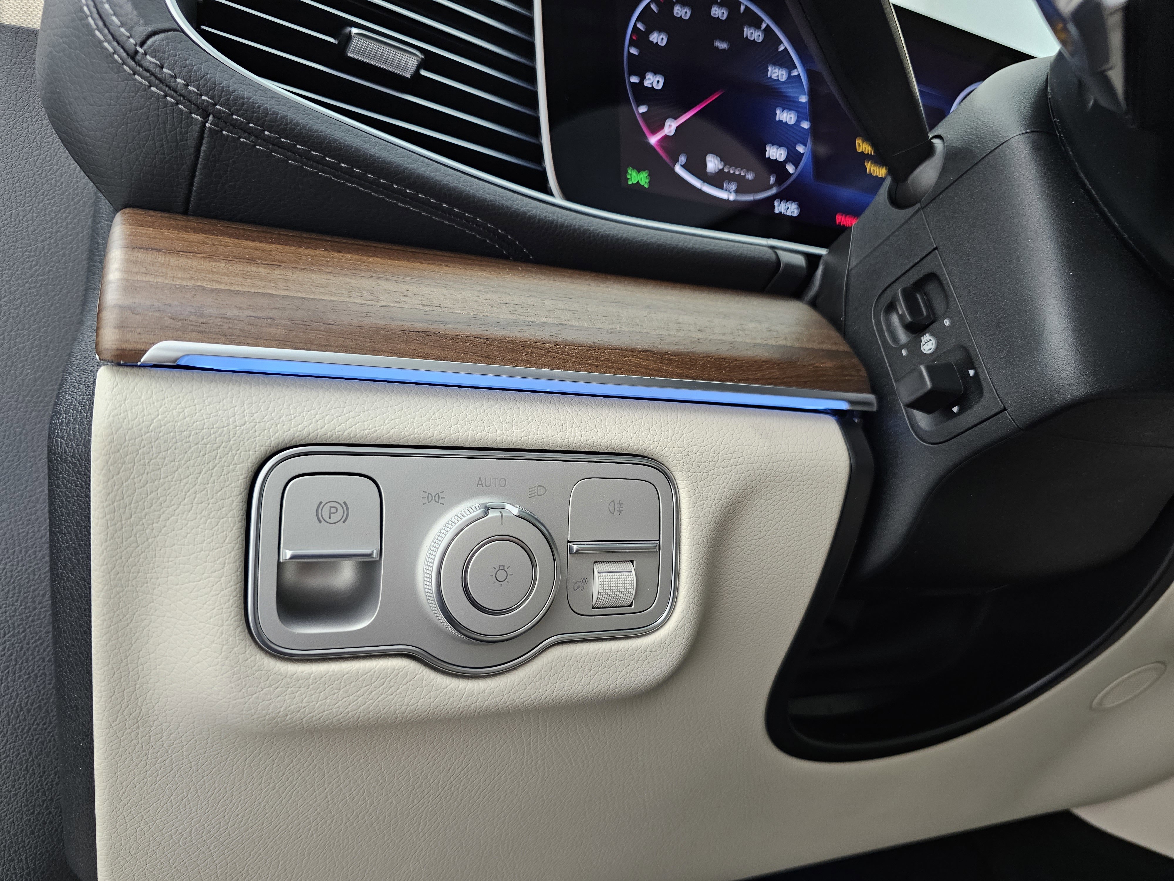 New 2026 Mercedes-Benz GLS 450 4MATIC image 8