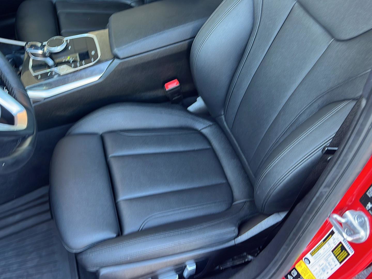 Used 2021 BMW 330i xDrive Sedan w/ Premium Package AWD/4WD image 31