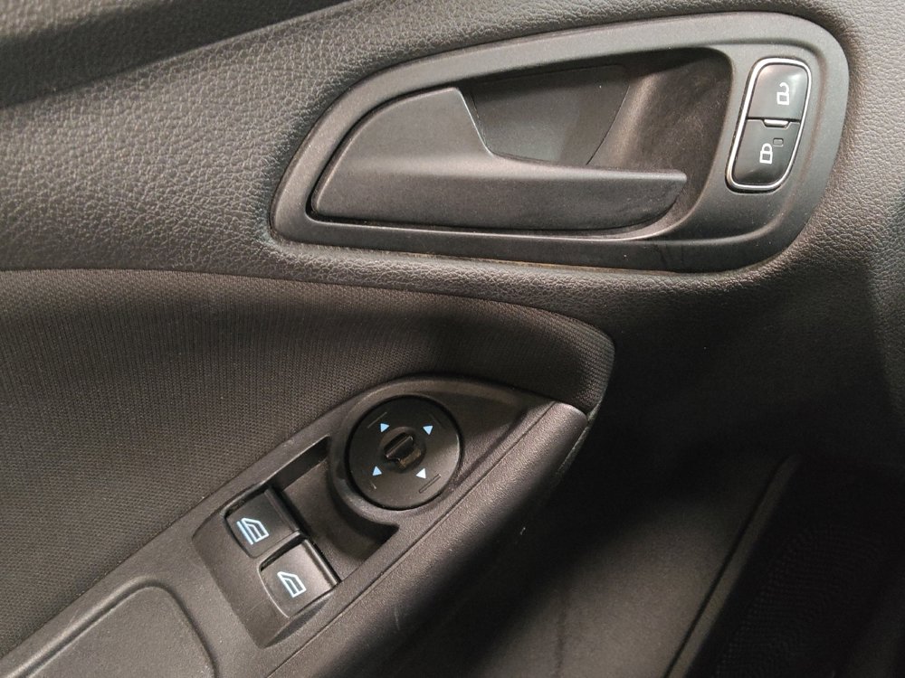 Used 2018 Ford Focus S FWD image 26