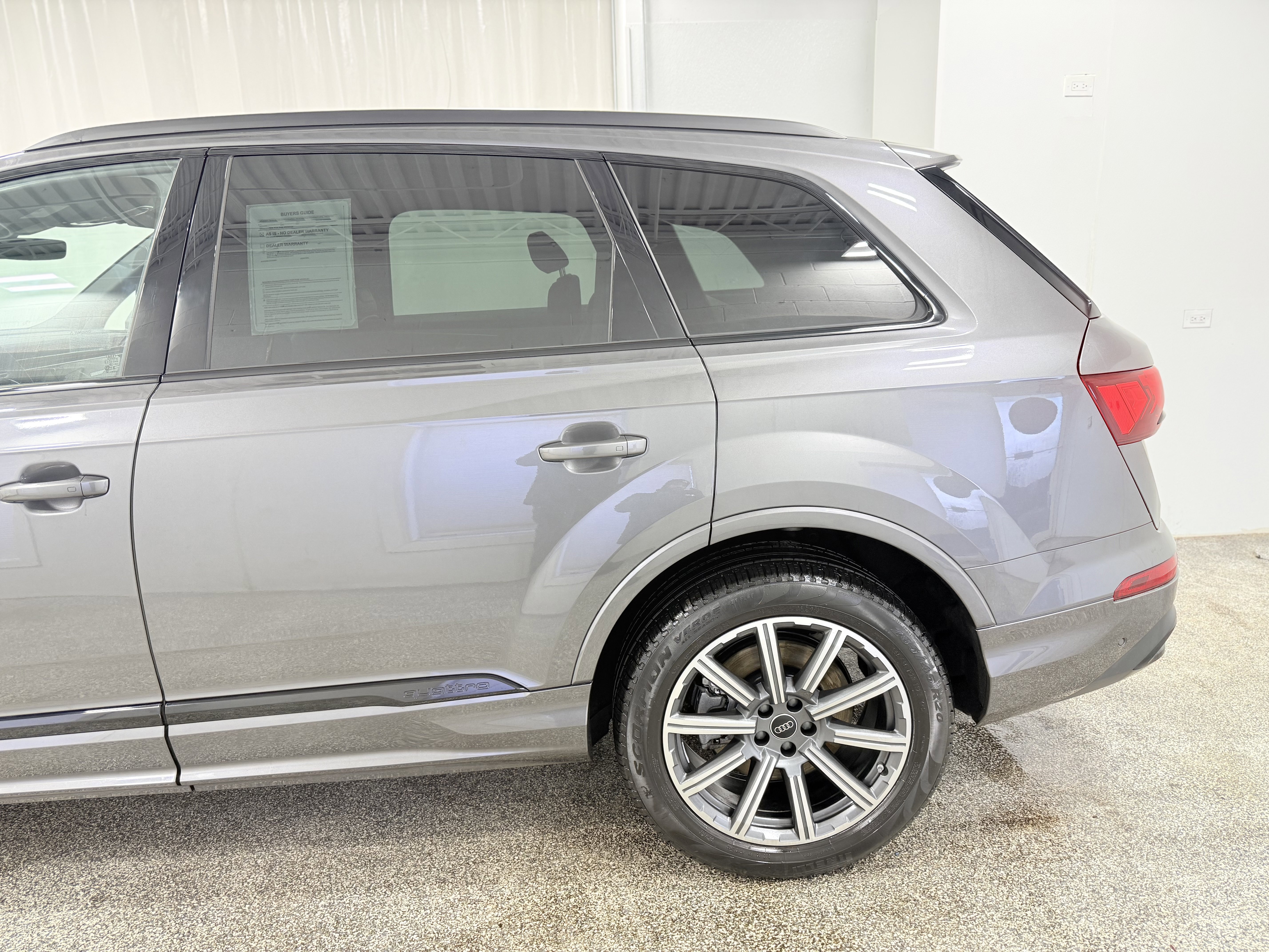 Used 2024 Audi Q7 Premium Plus w/ Premium Plus Package image 5