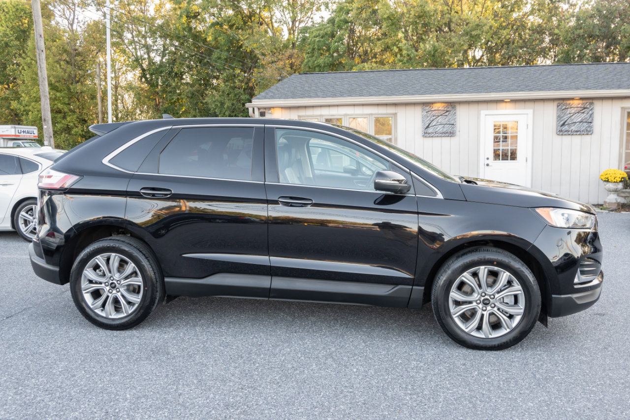 Used 2024 Ford Edge Titanium image 12