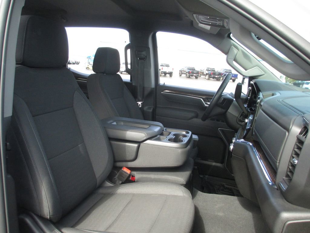 Used 2025 GMC Sierra 1500 Elevation image 19
