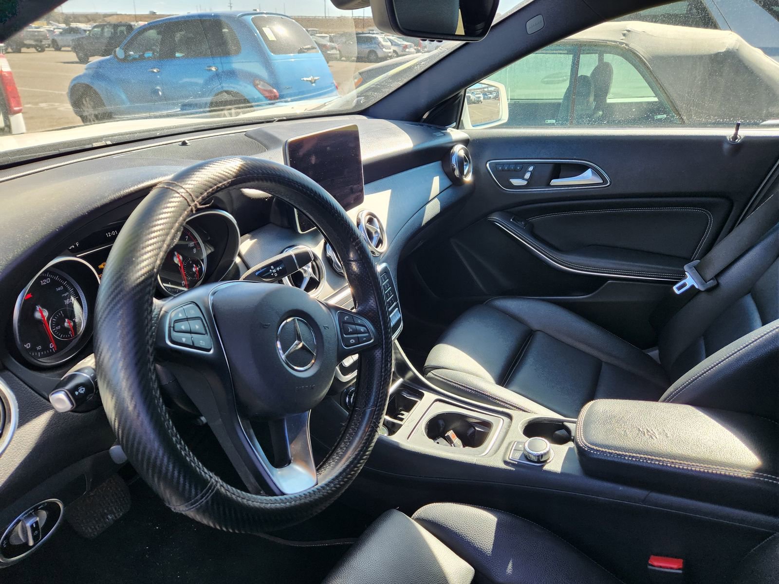 Used 2020 Mercedes-Benz GLA 250 4MATIC w/ Premium Package image 21