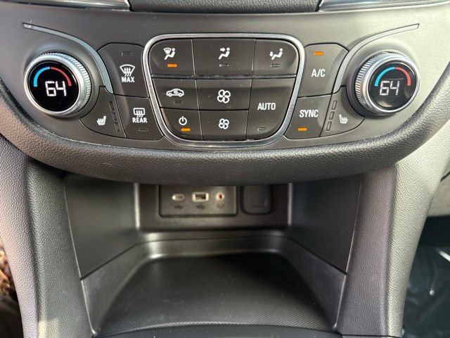 Used 2023 Chevrolet Equinox LT AWD/4WD image 15