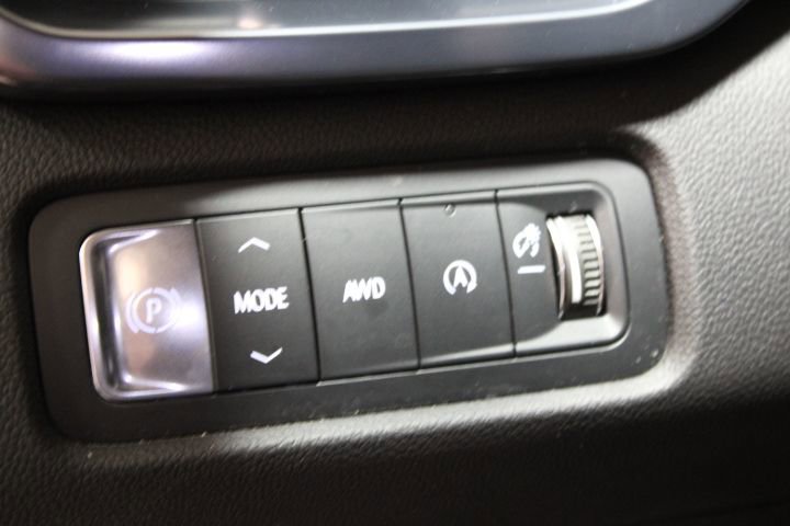 Certified 2024 GMC Acadia AT4 w/ Luxury Package image 35