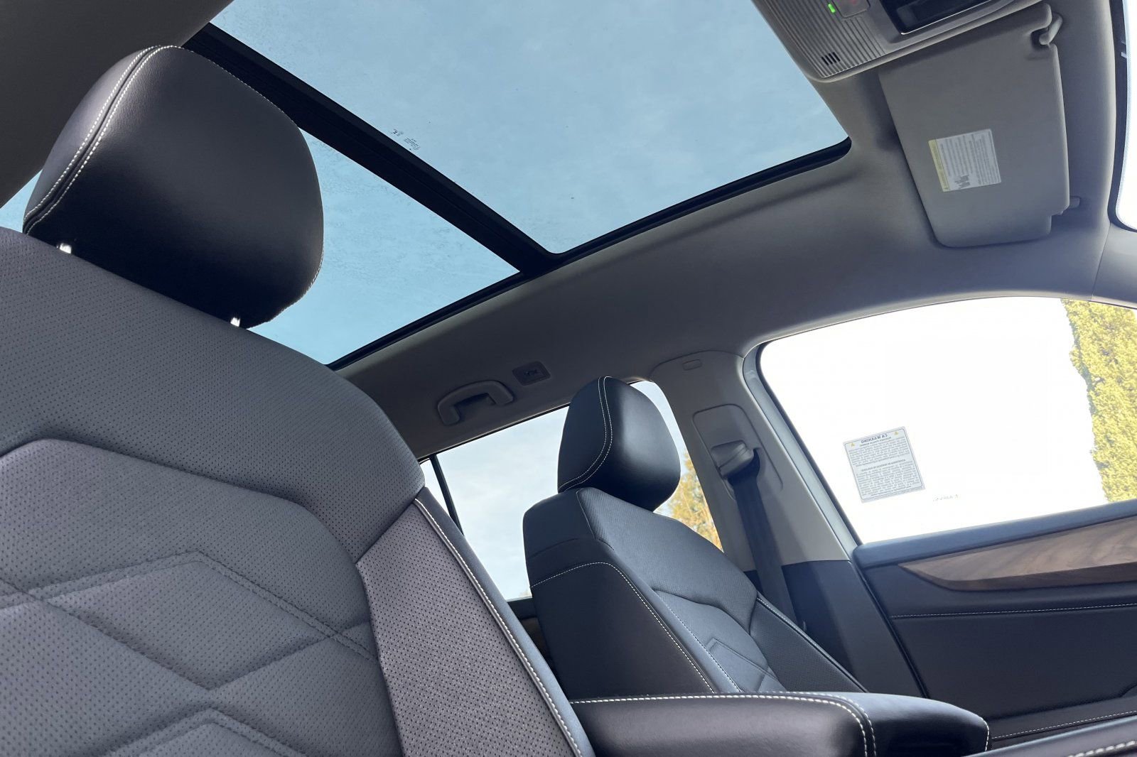 New 2026 Volkswagen Atlas SE image 16